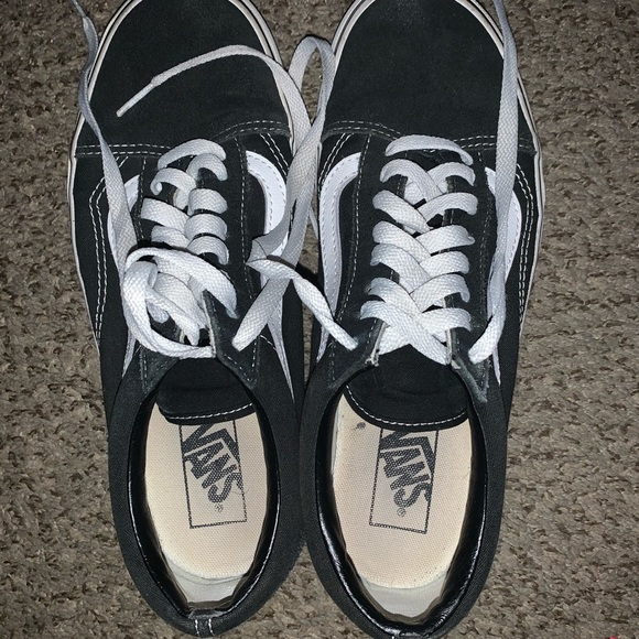 black vans size 8.5